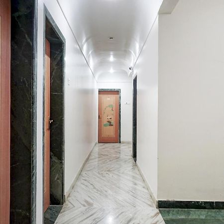 Hotel Collection O Shreya à Talegaon Dabhade Extérieur photo