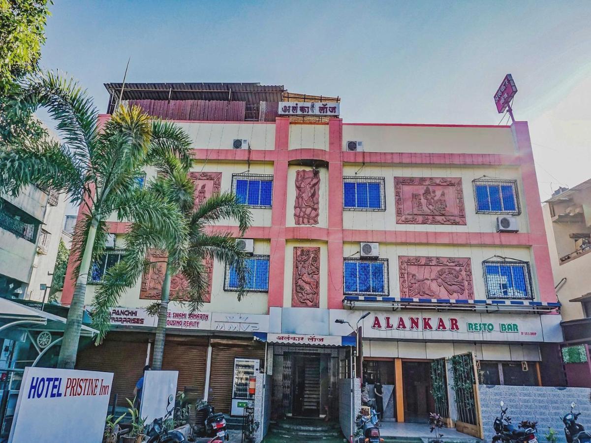 Hotel Collection O Shreya à Talegaon Dabhade Extérieur photo