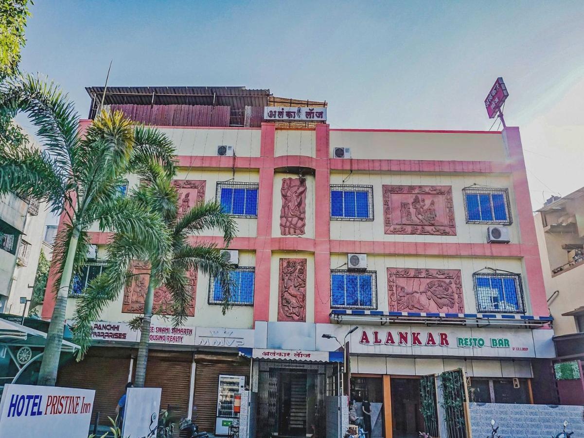 Hotel Collection O Shreya à Talegaon Dabhade Extérieur photo